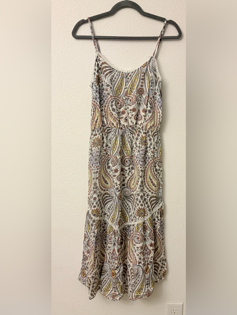 O'Neill Paisley Tiered Maxi Dress in Brown and Cream - Picture 2 of 6